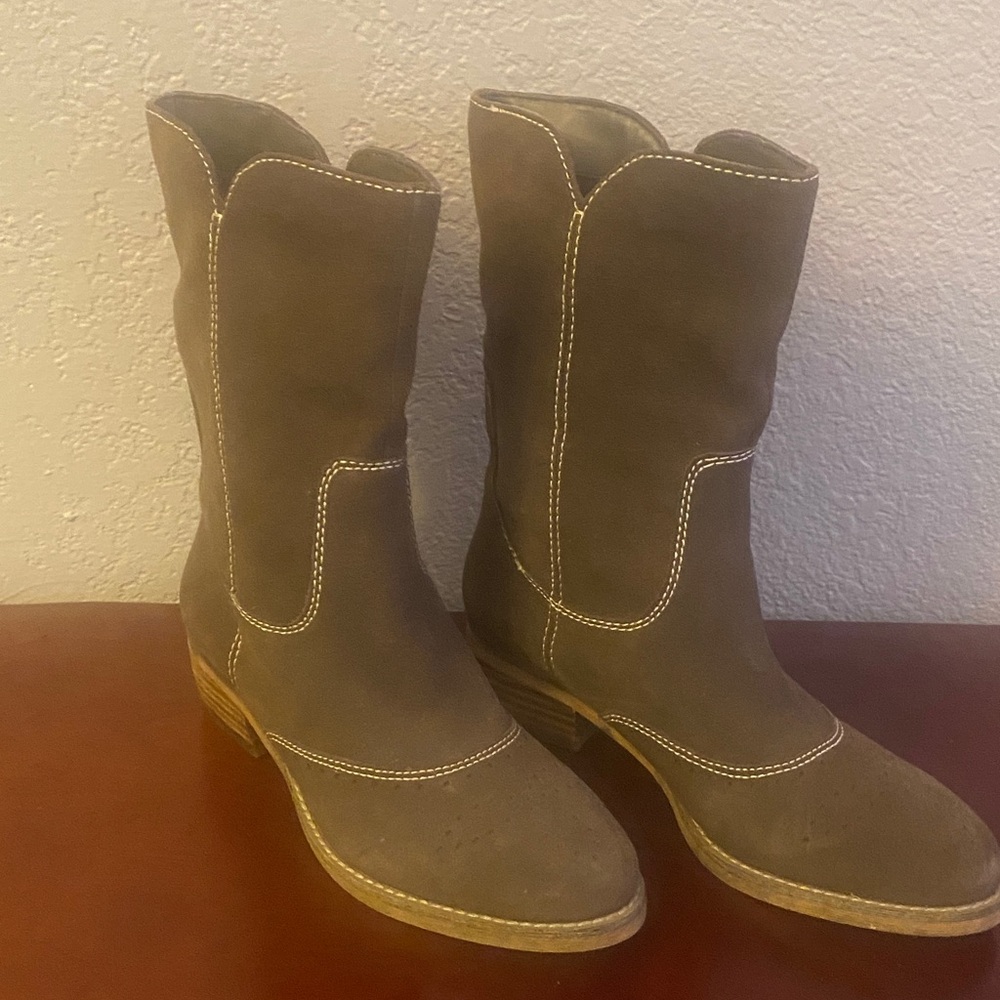 American Eagle Outfitters Brown Heeled Boots
